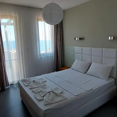 Paradise View 아파트